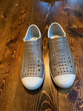 Native Pink Silver Glitter Slip-On Sneakers with White Toe Cap